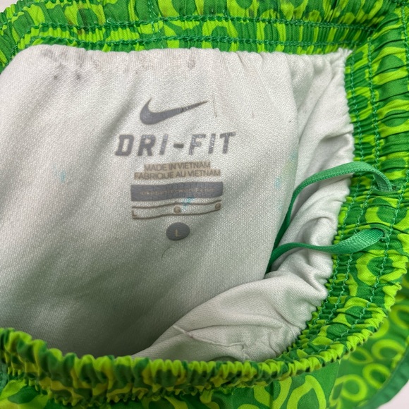Nike dri fit shorts size L - Picture 5 of 5